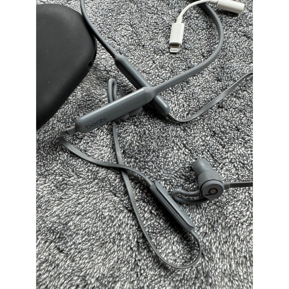 Beats by Dre BeatsX Wireless In-Ear Headphones Gray with Case and Adapter - Picture 3 of 6